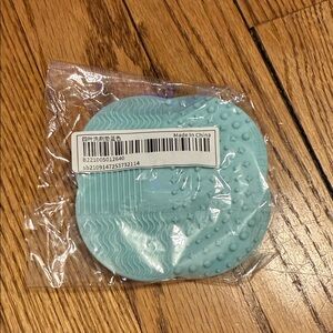 Silicone Scrubber